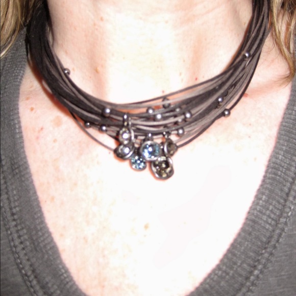 Escape From Paris by Dominique - Picture 3 of 3